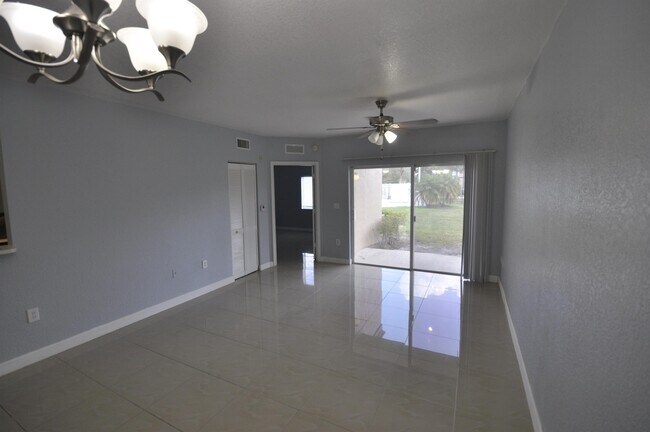 Building Photo - 10600 Okeechobee Blvd