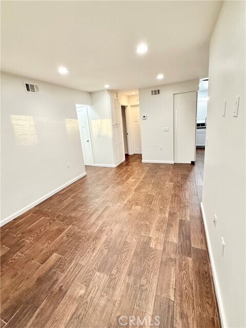 Foto del edificio - 317 Avenida Madrid