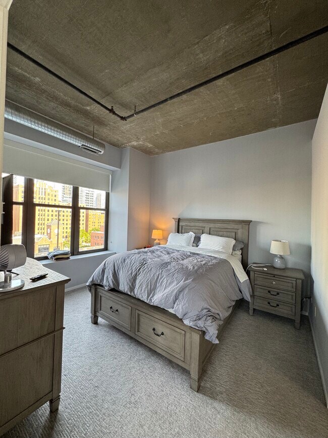 Foto del edificio - 849 N Franklin St