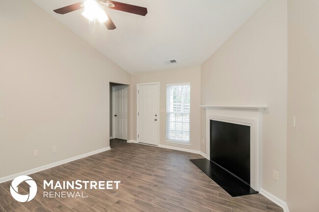 Foto del edificio - 8304 Highlander Ct