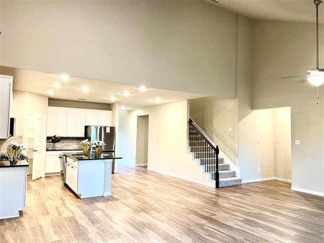 Foto del edificio - 633 Hidden Cove Dr