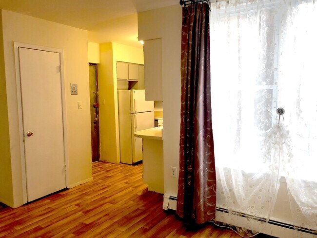 Building Photo - 2276 Homecrest Ave