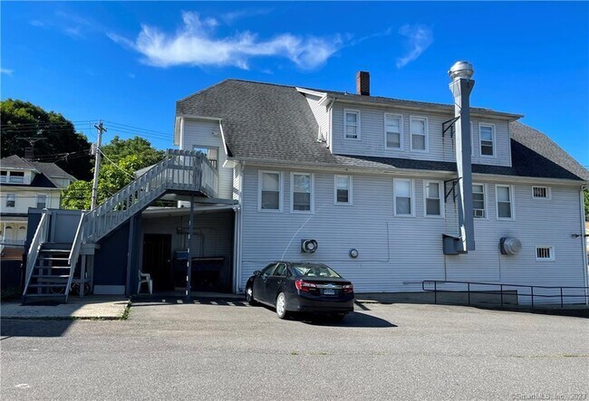 Building Photo - 286 N Main St