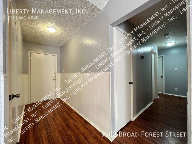 Building Photo - 3 bedroom 2 bath in the Northwest Crossing...