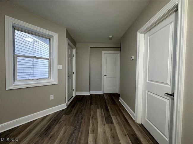 Foto del edificio - 1445 W 52nd St