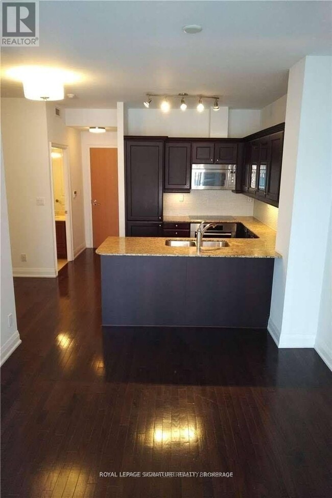 Building Photo - 1 Bedford Rd