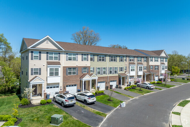 Building Photo - Georgetown Mews Townhomes