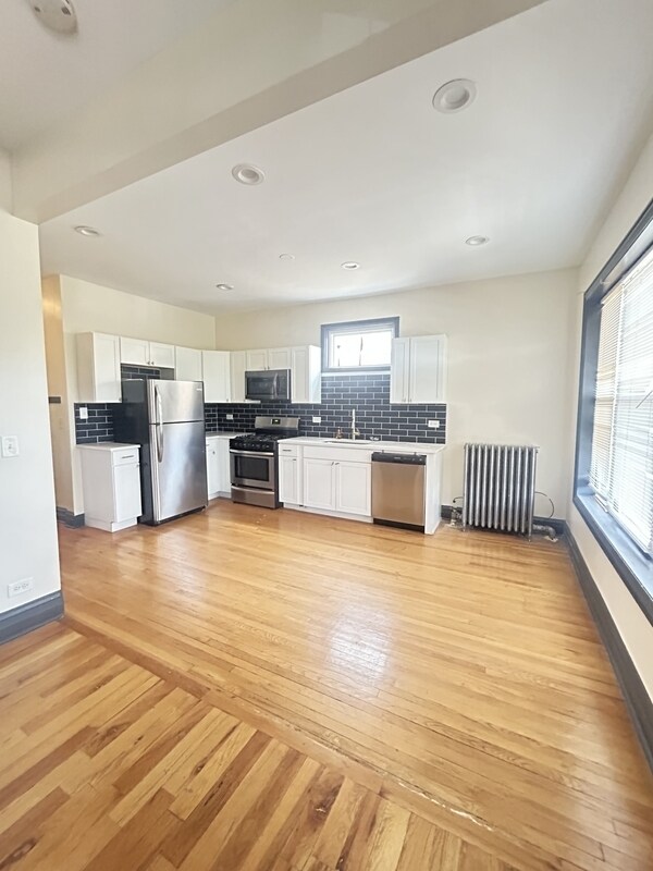 Foto principal - 6615 S Ingleside Ave