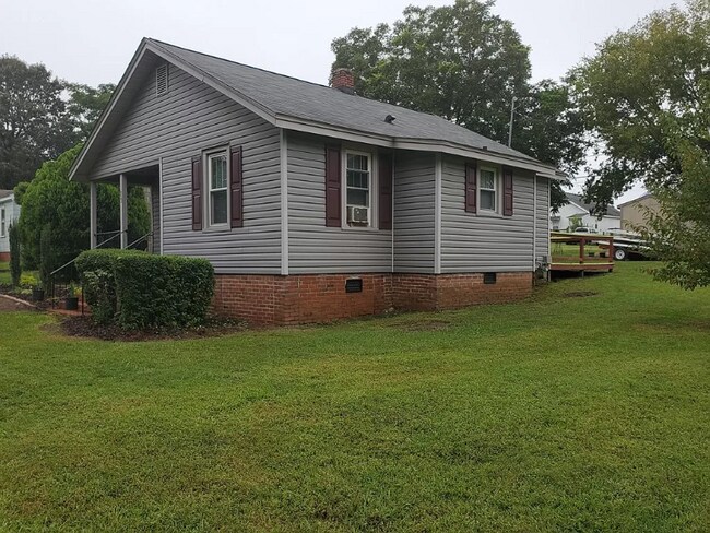 Foto del edificio - 925 Carolina St