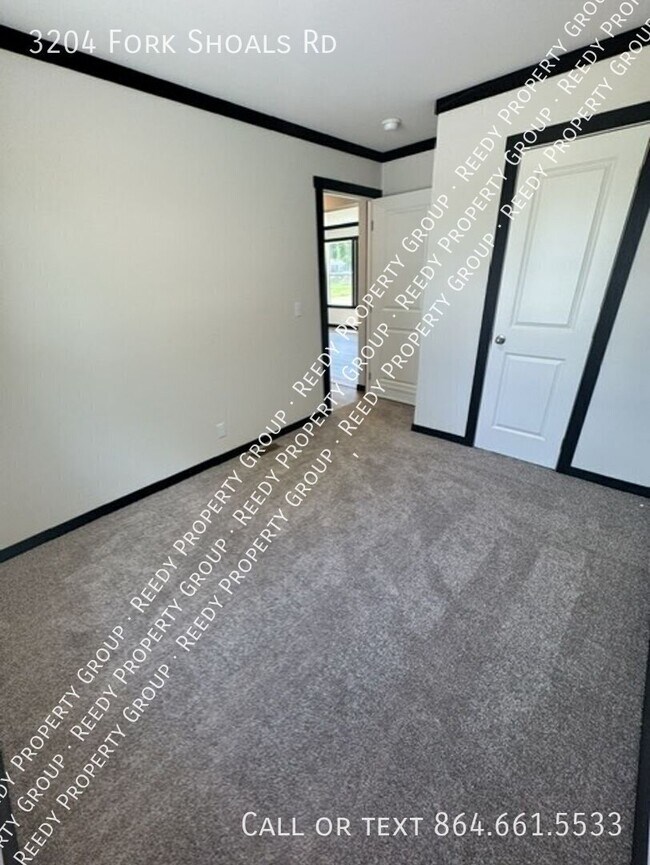 Building Photo - 3204 Fork Shoals Rd