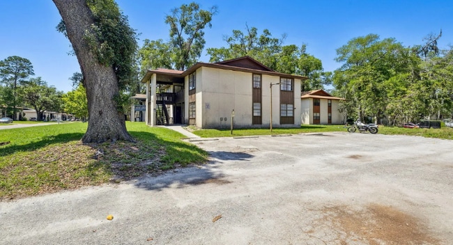 Building Photo - 458 Bentwood Ln