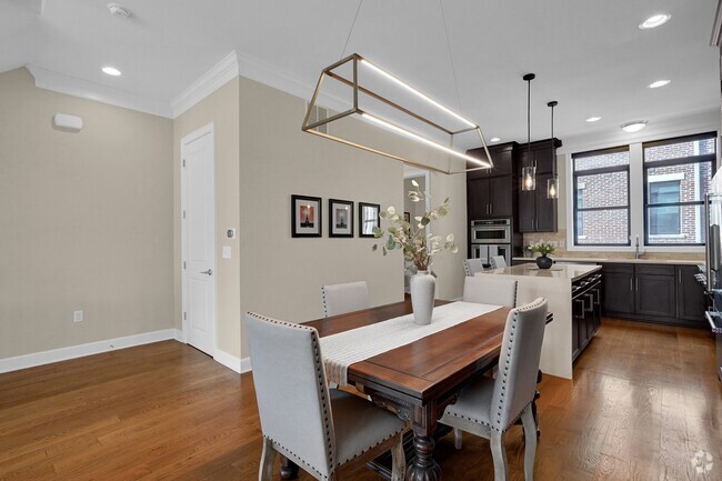 Building Photo - 1061 Harrison Park Pl