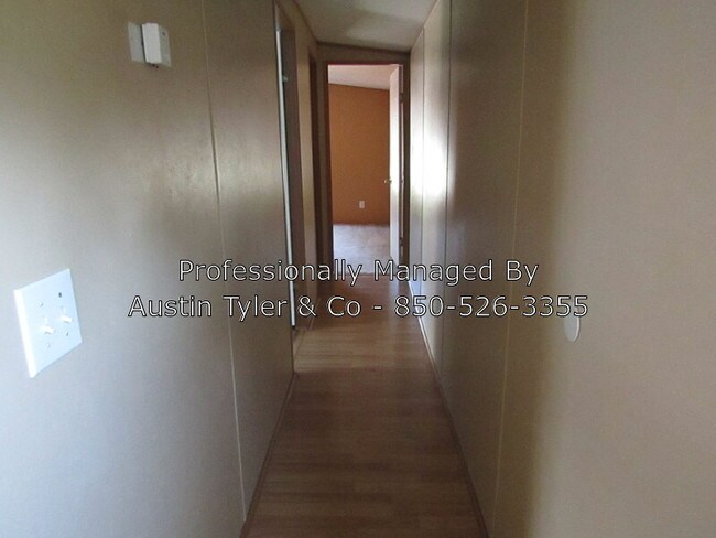 Foto del edificio - 2424 Country Pines Ln