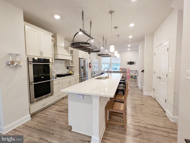 Building Photo - 8162 Trotters Chase