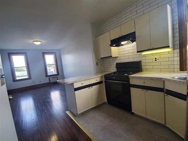 Foto del edificio - 155 Hopkins Ave