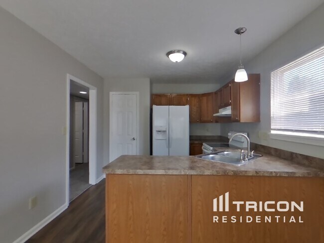 Foto del edificio - 3636 Black Locust Dr