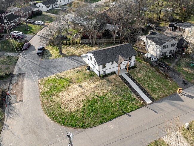 Building Photo - 3219 Mexico Dr