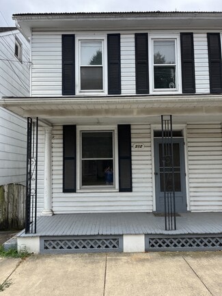 Building Photo - 312 Main St