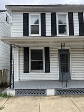Building Photo - 312 Main St