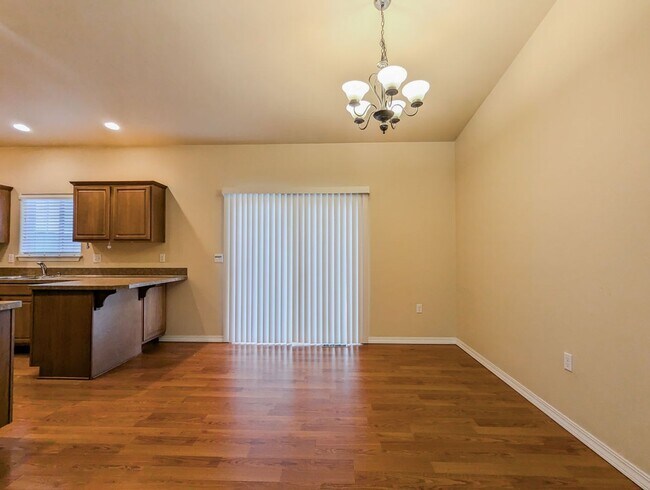 Foto del edificio - 4922 109th St NE