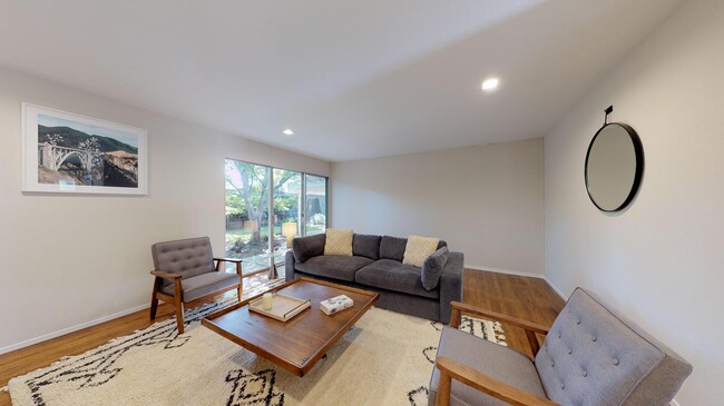 Building Photo - Room in 6 Bedroom Home at 1233 Levin Ave