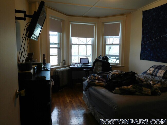Foto del edificio - 1175 Boylston St