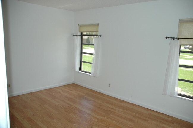 Building Photo - 10573  Greenbriar Court