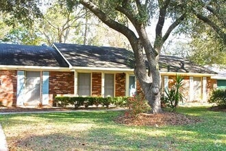 Building Photo - 109 Belle Point Pkwy