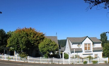 Building Photo - 7502 Pioneer Way