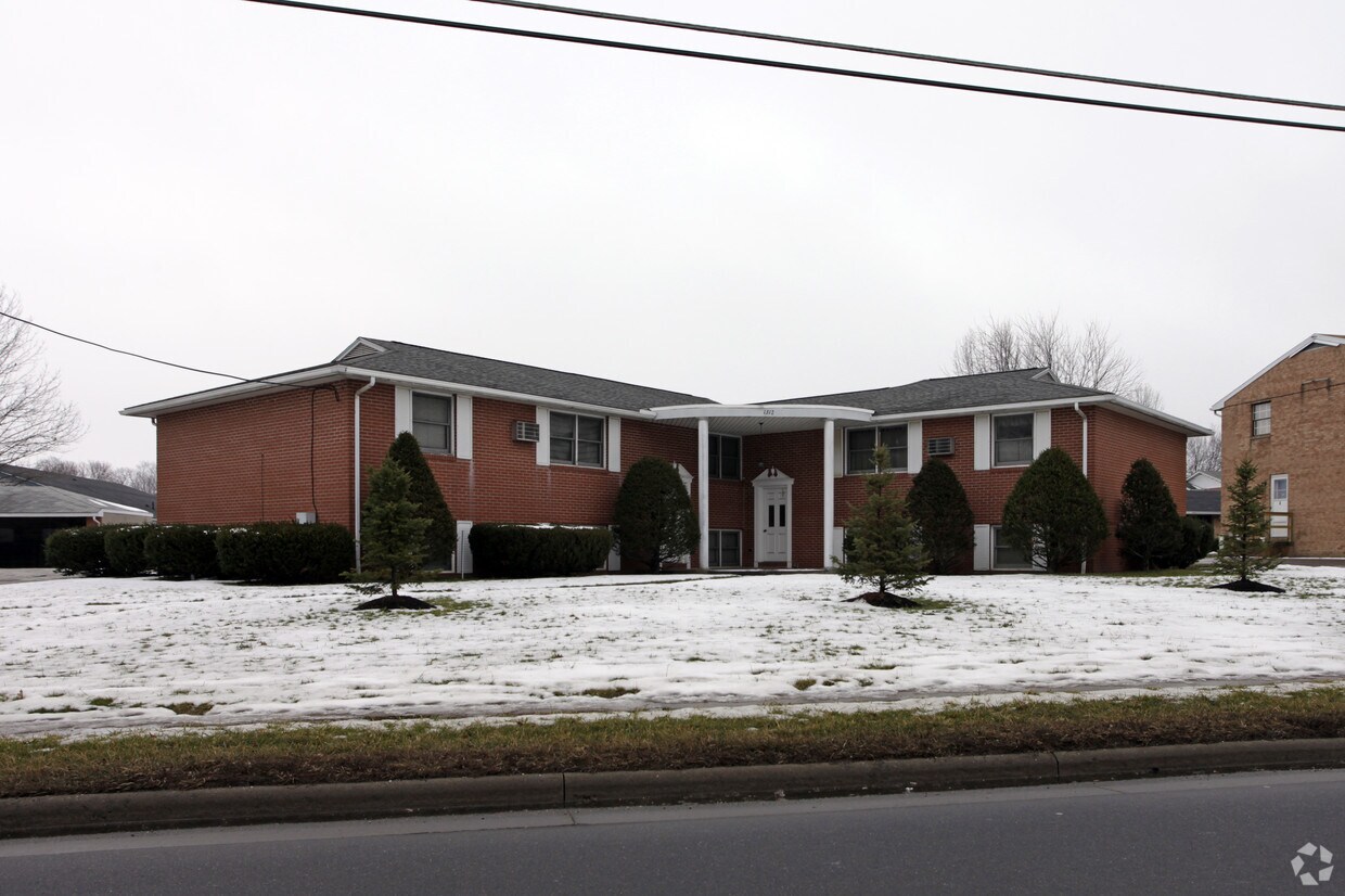 Primary Photo - 1312 N Chapel St