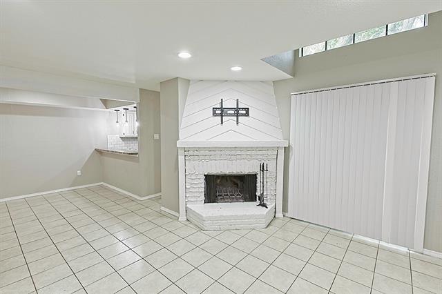 Building Photo - 889 Dublin Dr