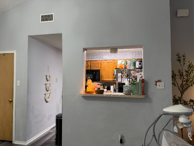 Foto del edificio - 524 Oakridge Dr