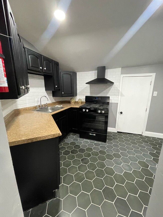 COCINA - 1937 Buckius St