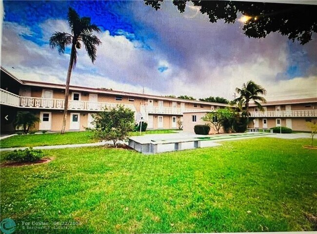 Foto del edificio - 3300 NE 10th Terrace