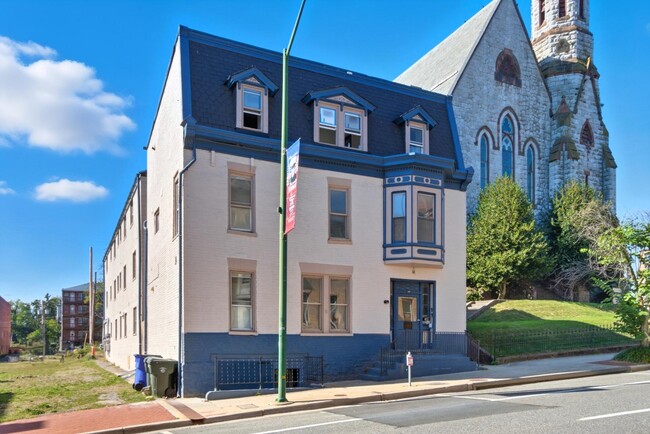 Foto del edificio - 159 W Washington St