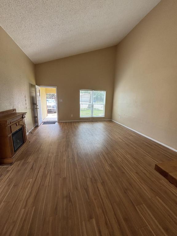 Foto del edificio - 2119 Westwind Cir