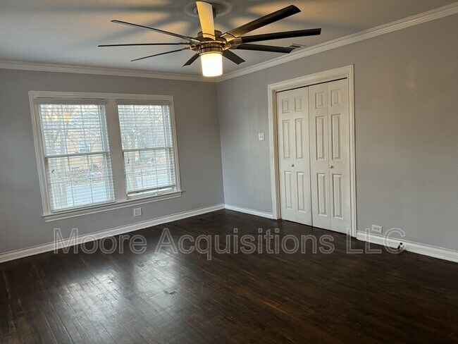 Foto del edificio - 901 W Brockett St