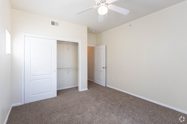 3BR 2BA - 1,221 SF - Cypress Creek Jason Avenue