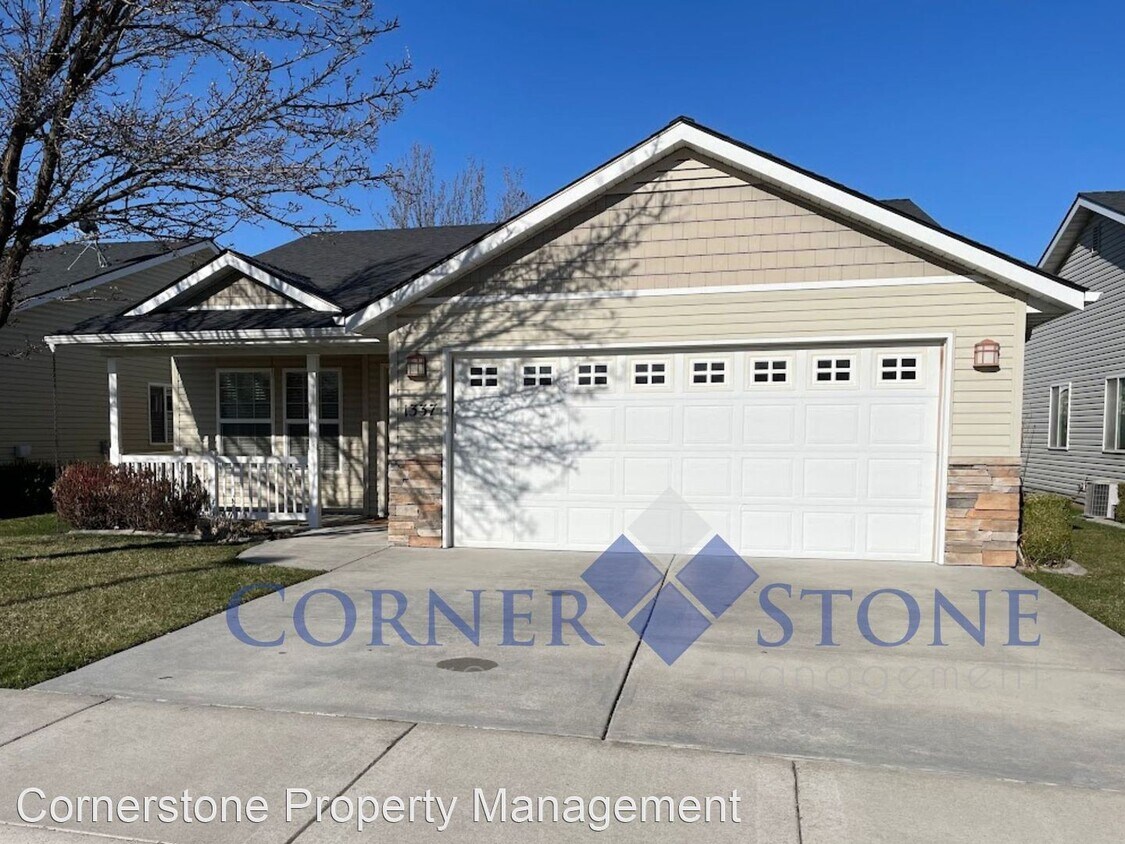 3 br, 2 bath House 1337 North Alvey Lane House Rental in Meridian