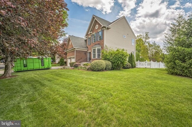 Building Photo - 20195 Hidden Creek Ct