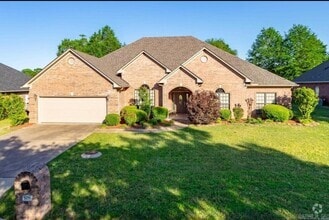 Building Photo - 108 Bouriese Cir