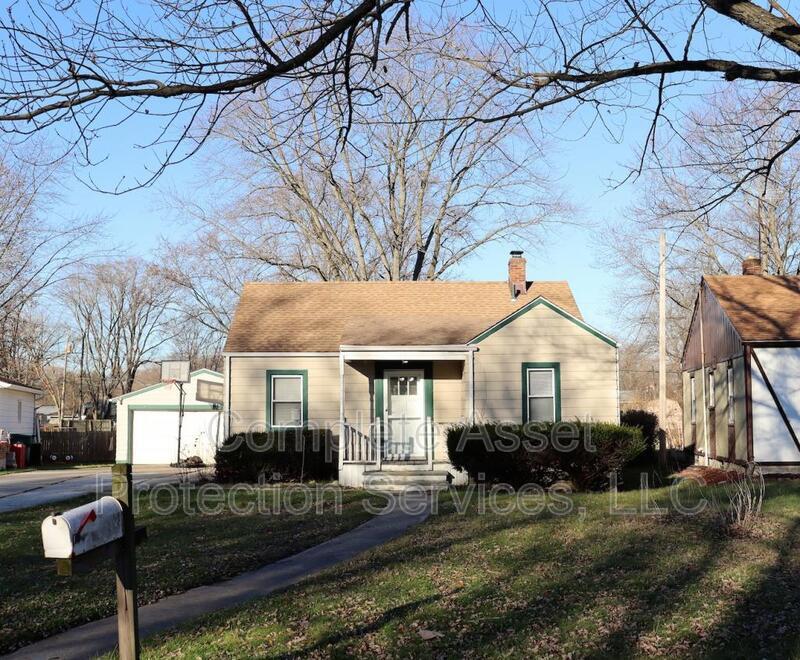 Primary Photo - 1212 W 62nd Pl