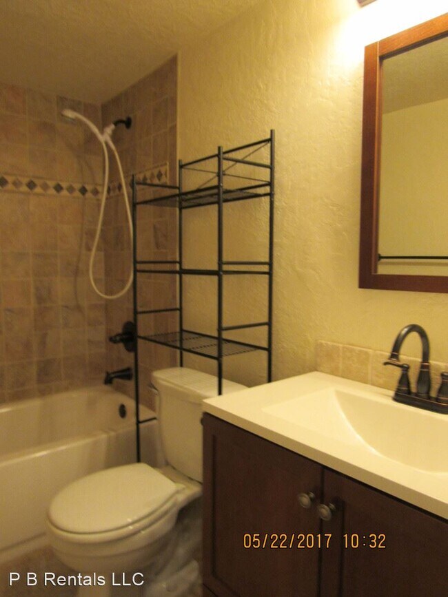 Building Photo - 3 br, 2 bath House - 14 NW 56th Street