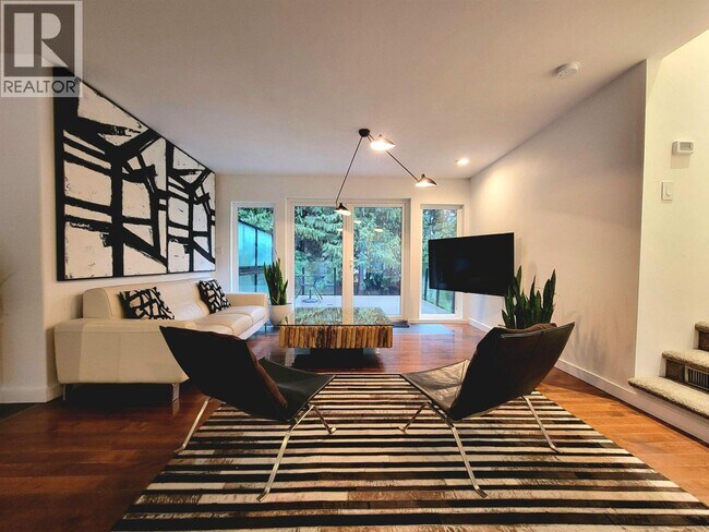 Photo du bâtiment - 2568 The Blvd