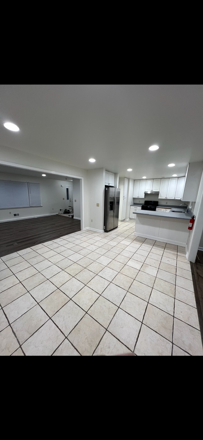 Building Photo - 150B Bay Shore Dr