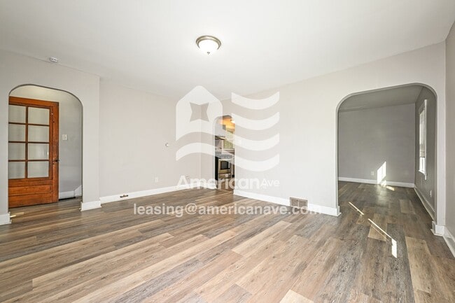 Foto del edificio - 1610 McMinn St