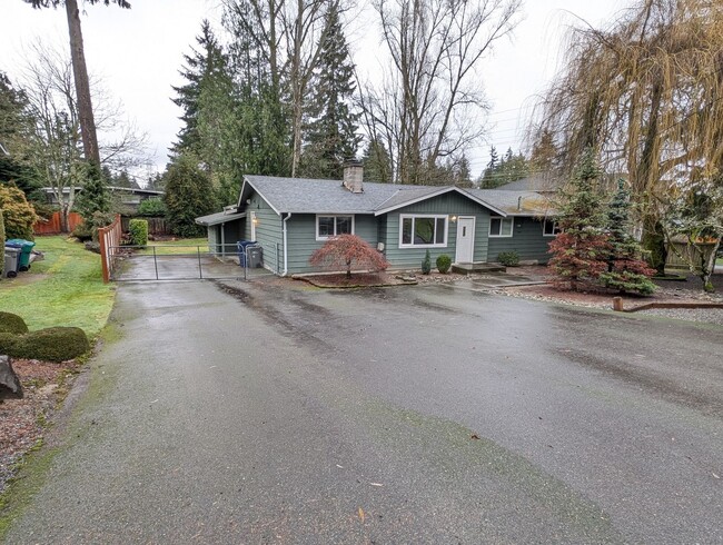 Building Photo - BRIER Cute 4 Bedroom Rambler with Fenced Yard