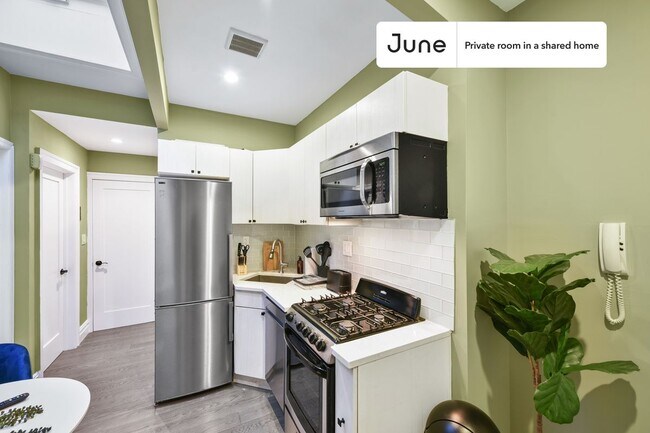 Foto del edificio - Room in Shared 3 bed/1 bath home in East Village