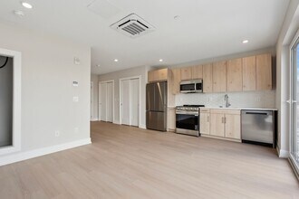 Interior Photo - The Lyle on Broad