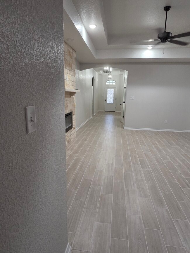 Foto del edificio - 519 Tooter St